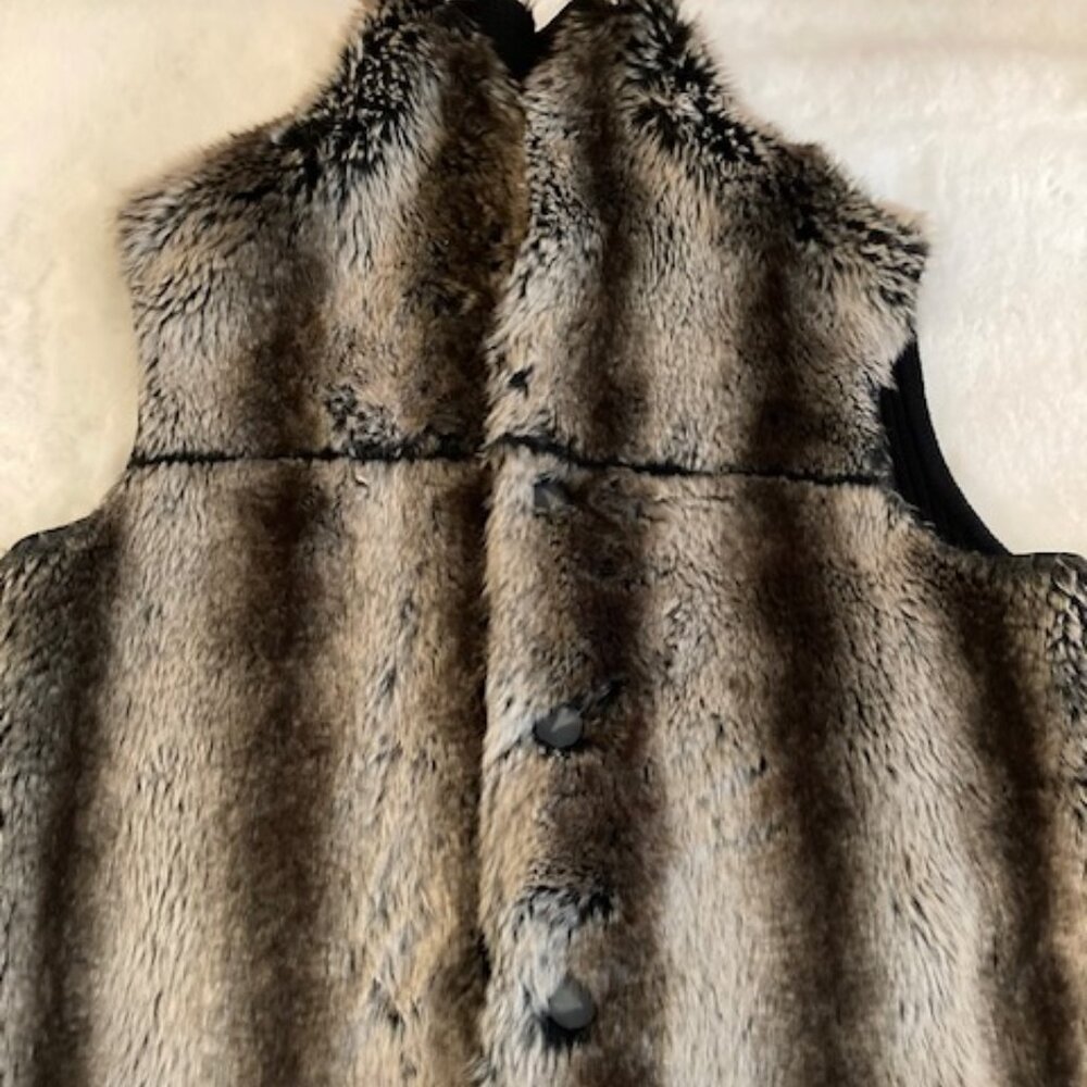 New Reversible Faux Fur/Suede Vest + Scarves + Mittens | Size M